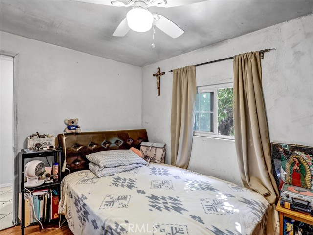 Detail Gallery Image 14 of 28 For 6156 Mckinley Ave, South Gate,  CA 90280 - 4 Beds | 2 Baths