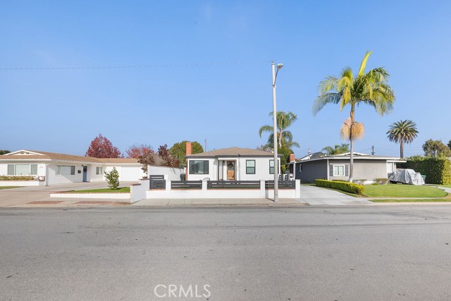 Detail Gallery Image 68 of 75 For 236 Camellia Ln, Costa Mesa,  CA 92627 - 5 Beds | 3 Baths