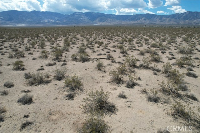 769 Meridian Road, Lucerne Valley CA: https://media.crmls.org/medias/0b3b17a5-8fd5-43be-be35-3d530ae529ea.jpg