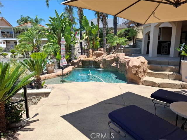 30295 Little Harbor Drive, Canyon Lake CA: https://media.crmls.org/medias/0b3b8f76-e2c3-4553-9610-cecadafdad80.jpg