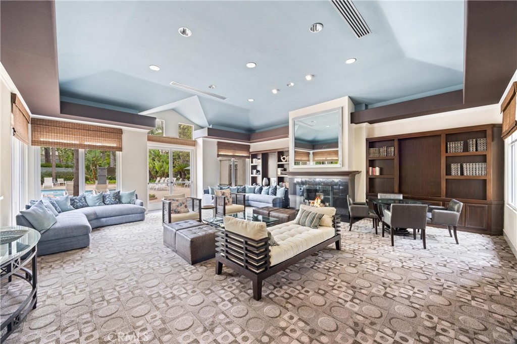 0b3be87b 9628 4dc8 9195 357c63bee7c6