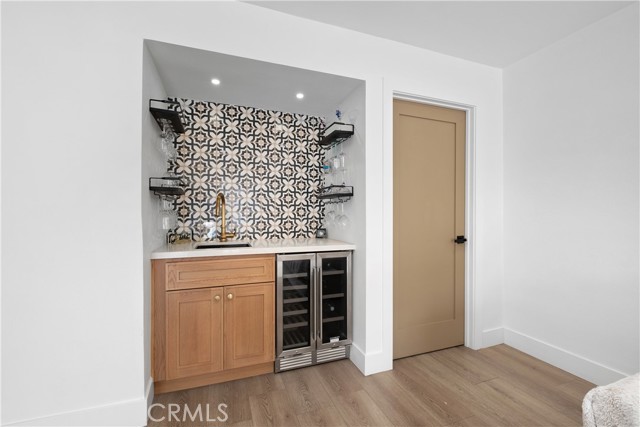 3550 Goldenrod Circle, Seal Beach CA: https://media.crmls.org/medias/0b3ca25f-cddf-459c-bc4c-af9ca74c8fdf.jpg