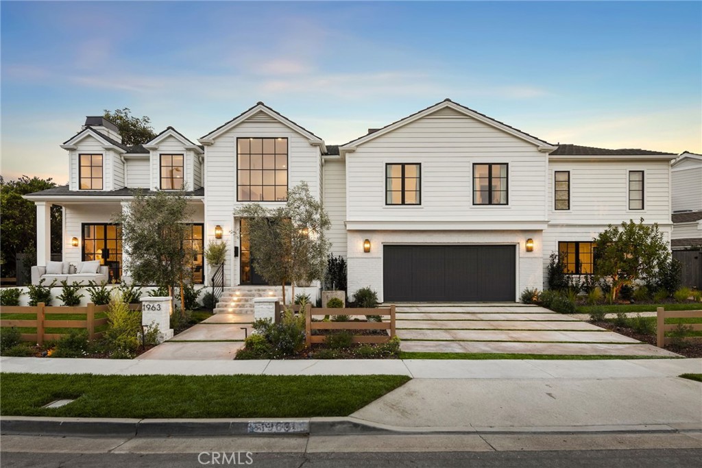 1963 Port Edward Place