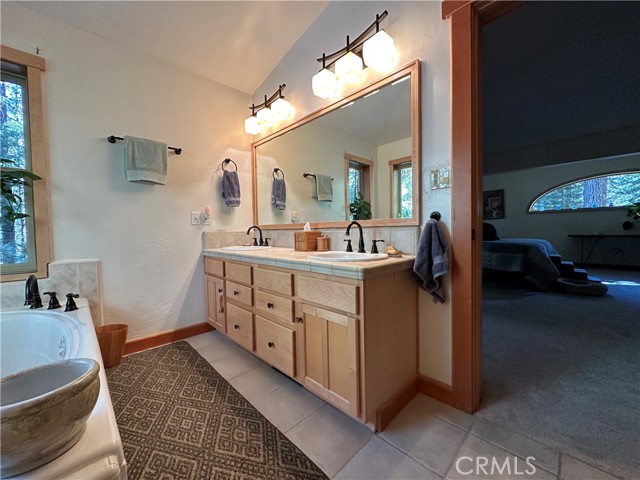 Detail Gallery Image 29 of 54 For 2101 Davis Place Rd, Mount Shasta,  CA 96067 - 4 Beds | 2/1 Baths