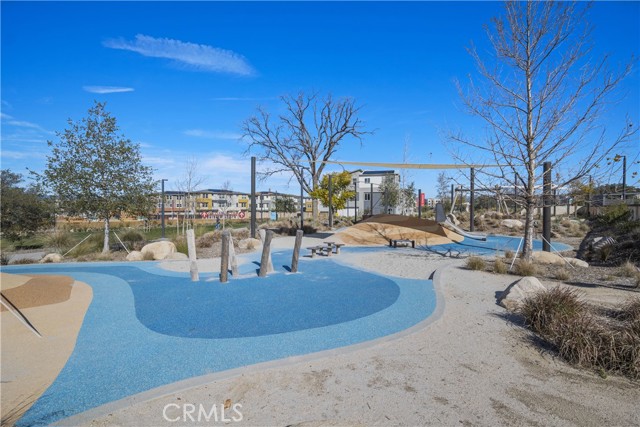 27774 Marquee Drive, Valencia CA: https://media.crmls.org/medias/0b3cb98e-18ac-4e56-9180-3bd856225cc3.jpg