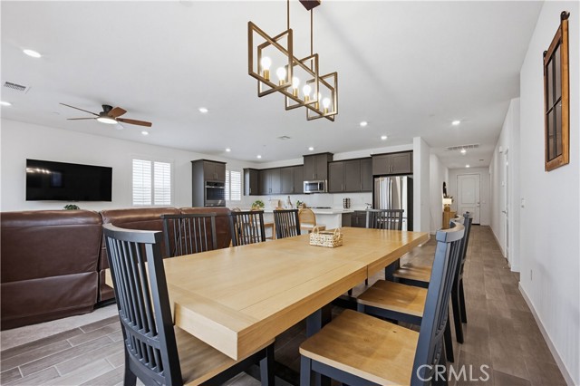 Detail Gallery Image 14 of 43 For 16746 Mistletoe, Fontana,  CA 92336 - 3 Beds | 2 Baths