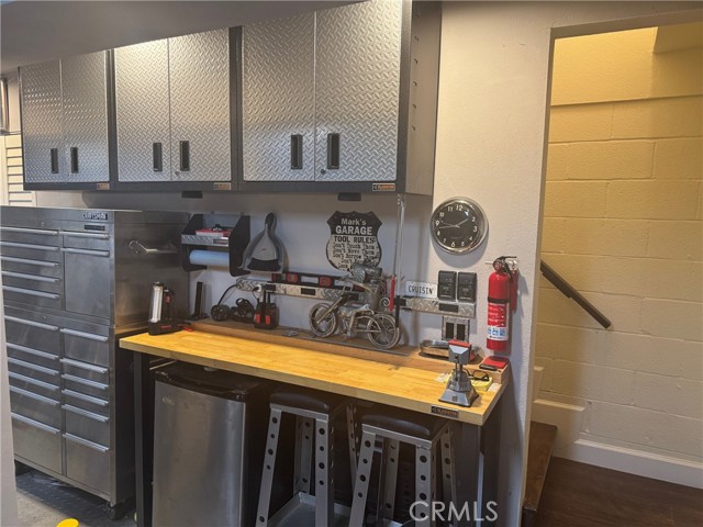 Image 22 of 29 For 23770 Hillhurst Drive 1