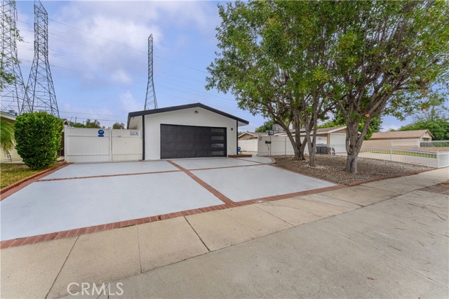 17121 Simonds Street, Granada Hills CA: https://media.crmls.org/medias/0b3dd4b4-50b5-4dd2-a5c0-a6f23de32f27.jpg