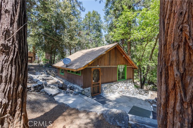 Detail Gallery Image 20 of 32 For 40848 Valley of the Falls Dr, Forest Falls,  CA 92339 - 3 Beds | 2 Baths