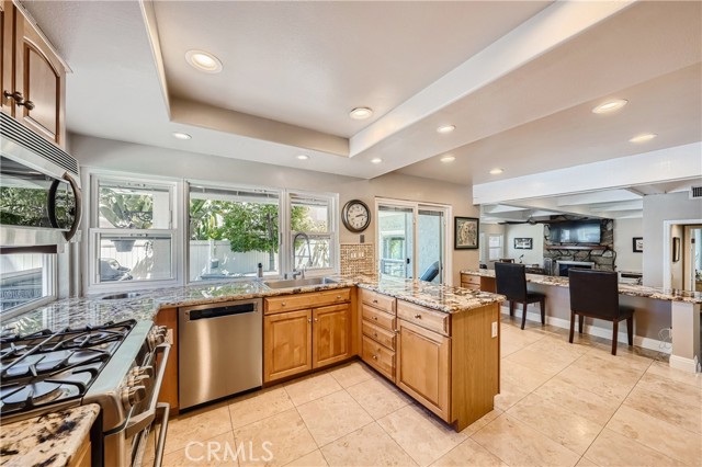 Detail Gallery Image 23 of 48 For 4048 Mistral Dr, Huntington Beach,  CA 92649 - 4 Beds | 2/1 Baths