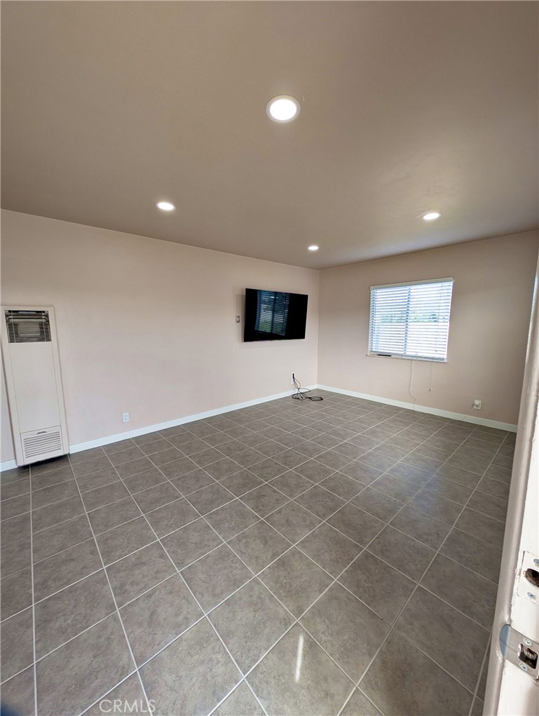 MLS #PI25243081 image #3