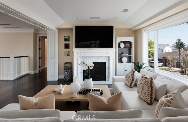 Detail Gallery Image 24 of 69 For 125 Kings Pl, Newport Beach,  CA 92663 - 5 Beds | 6/1 Baths