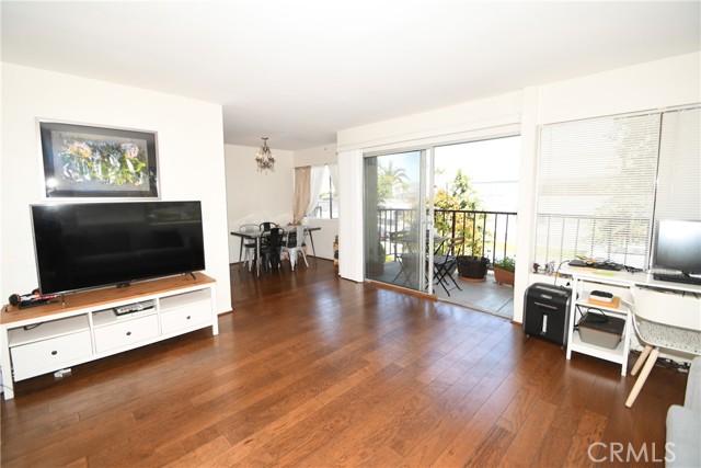 Detail Gallery Image 3 of 24 For 910 W 26th St #1,  San Pedro,  CA 90731 - 2 Beds | 1 Baths