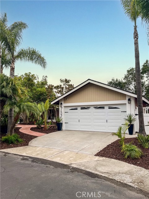757 Horseshoe Circle, Vista CA: https://media.crmls.org/medias/0b41832d-205a-43c8-99bb-9b139a48c2ab.jpg