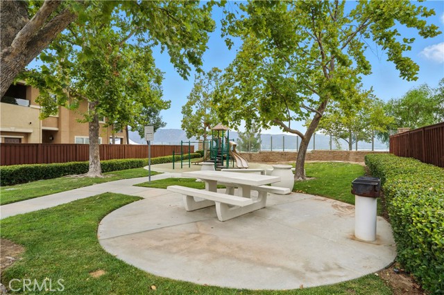 Detail Gallery Image 28 of 38 For 15636 Vista Way #104,  Lake Elsinore,  CA 92532 - 3 Beds | 2/1 Baths