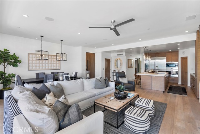 112 30th Street, Newport Beach CA: https://media.crmls.org/medias/0b43350b-1419-488b-acc2-372fda071aa2.jpg