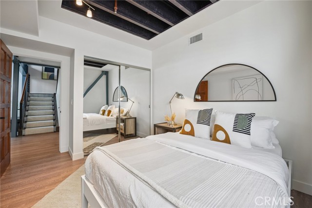 686 Diamond Street, Laguna Beach CA: https://media.crmls.org/medias/0b4458b5-20f9-4e6d-ac44-fb0ace148c6a.jpg