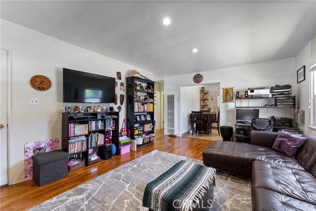 2300 Graham Avenue, Redondo Beach, California 90278, ,Residential Income,Sold,Graham,NP23142072