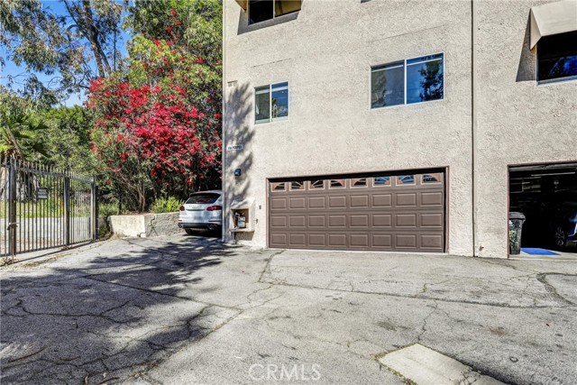 Detail Gallery Image 27 of 37 For 8038 via Pompeii, Burbank,  CA 91504 - 3 Beds | 3 Baths