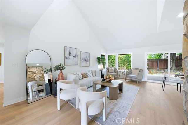 Detail Gallery Image 9 of 26 For 20111 Evening Breeze Dr, Walnut,  CA 91789 - 4 Beds | 3 Baths