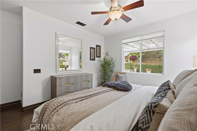 Detail Gallery Image 26 of 56 For 24987 Greensbrier Dr, Stevenson Ranch,  CA 91381 - 5 Beds | 4 Baths