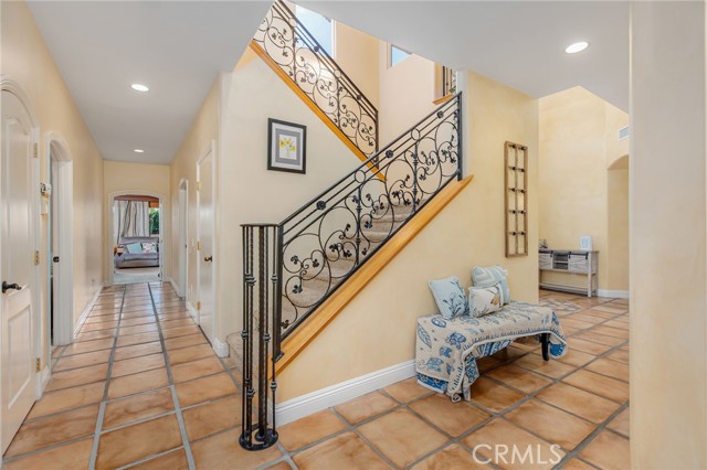 Detail Gallery Image 8 of 69 For 22088 Mustang Ct, Canyon Lake,  CA 92587 - 5 Beds | 4 Baths