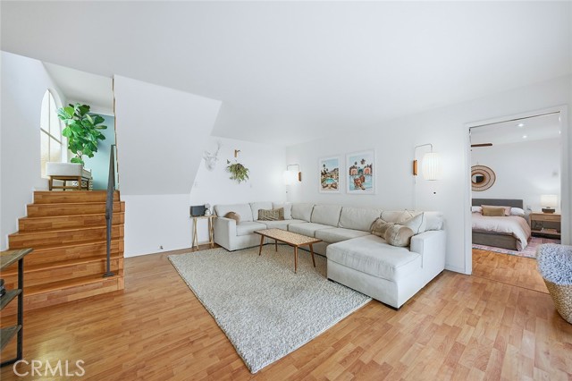 Detail Gallery Image 12 of 31 For 4805 E Colorado, Long Beach,  CA 90814 - 3 Beds | 3 Baths