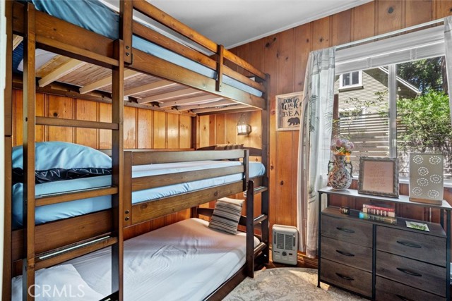 27048 State Highway 189, Blue Jay CA: https://media.crmls.org/medias/0b46b3a0-fbd5-4516-99ca-ff05aa908dc6.jpg