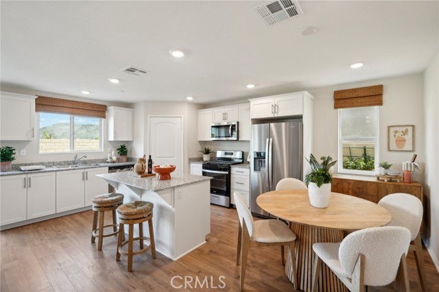 Image 4 of 16 For 14008 Shayna Street