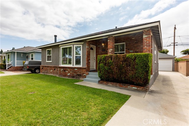 Detail Gallery Image 2 of 49 For 4533 Ladoga Ave., Lakewood,  CA 907013 - 3 Beds | 1 Baths