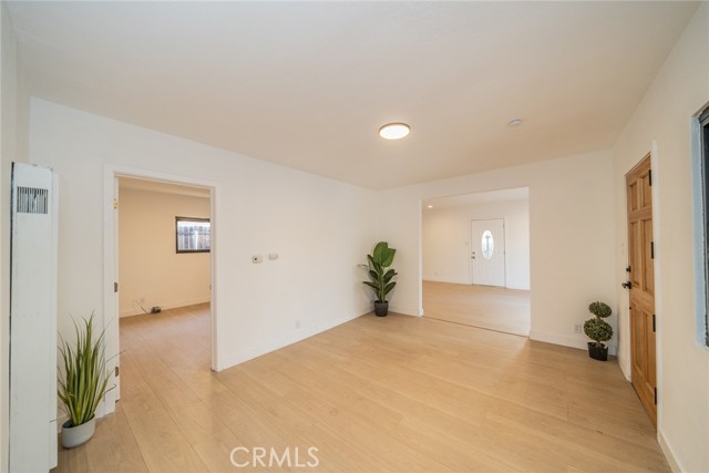 Detail Gallery Image 6 of 43 For 932 S Bon View Ave, Ontario,  CA 91761 - 3 Beds | 2 Baths