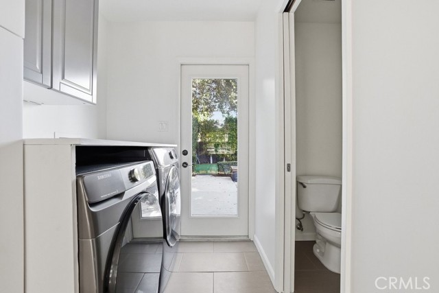 Detail Gallery Image 16 of 54 For 16937 Hartland, Lake Balboa,  CA 91406 - 2 Beds | 2 Baths