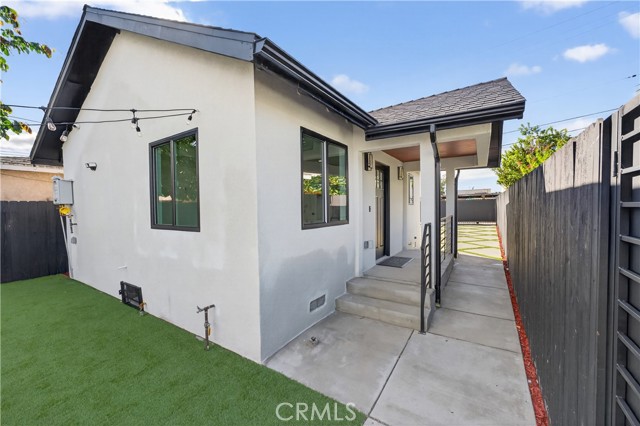 Detail Gallery Image 33 of 61 For 11113 1/2 S Budlong Ave, Los Angeles,  CA 90044 - – Beds | – Baths