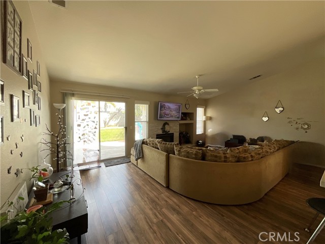 Detail Gallery Image 6 of 29 For 31832 Granville Dr, Winchester,  CA 92596 - 3 Beds | 2 Baths