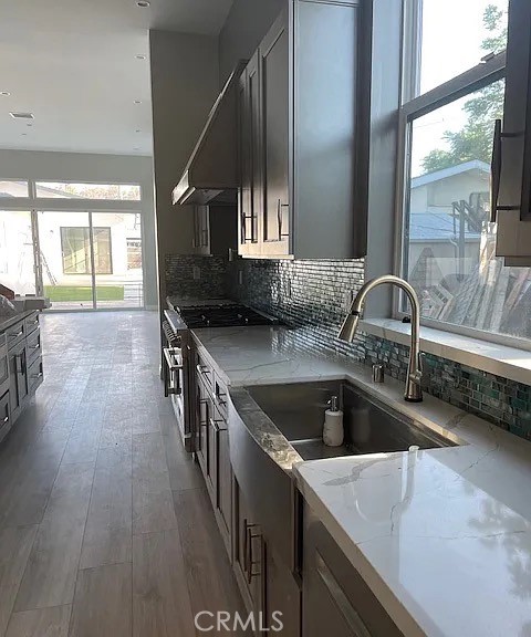 22520 Clarendon photo 41