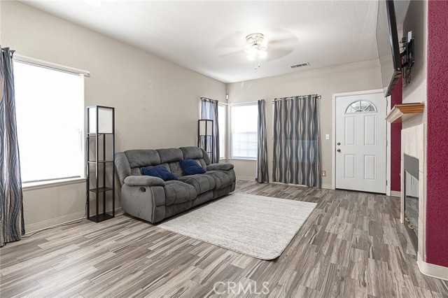 Detail Gallery Image 8 of 31 For 1017 East Ave, Gustine,  CA 95322 - 3 Beds | 2 Baths