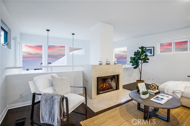 3207 Crest Drive, Manhattan Beach, California 90266, 3 Bedrooms Bedrooms, ,3 BathroomsBathrooms,Residential,Sold,Crest,PW21156135