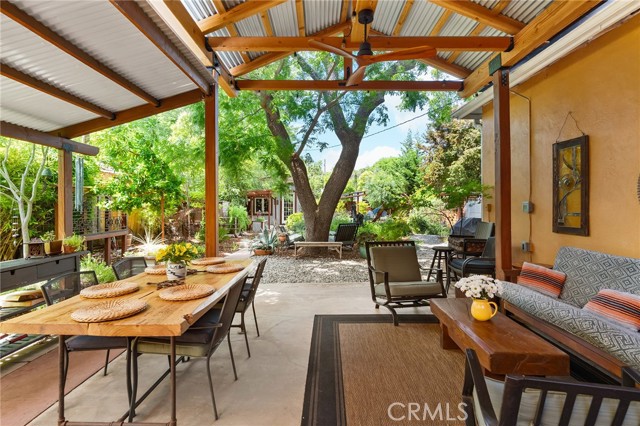 466 E 2nd Avenue, Chico CA: https://media.crmls.org/medias/0b4b2afd-7692-4314-bd67-b723f3f50a8b.jpg