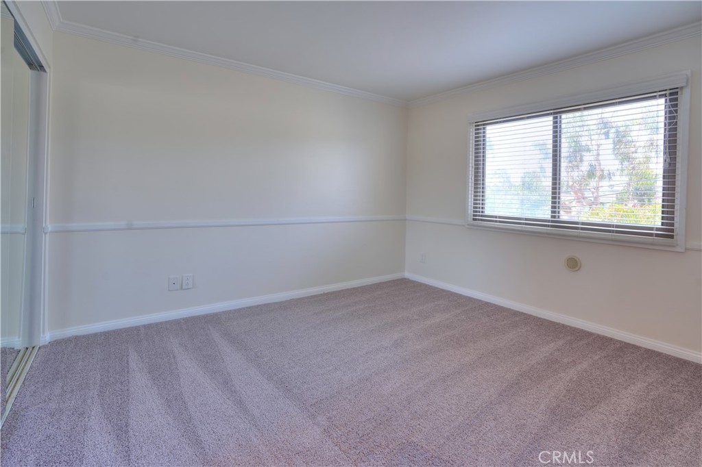 MLS #OC25238308 image #15