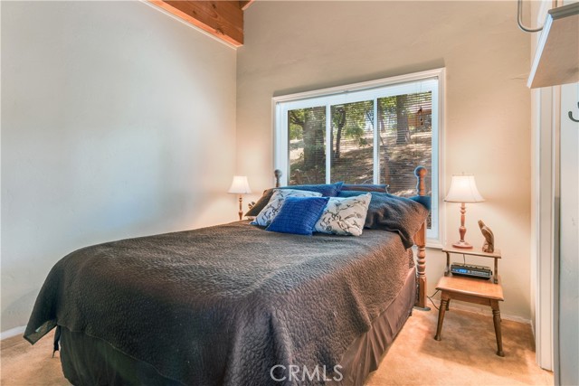 Detail Gallery Image 19 of 32 For 39576 Oak Glen Rd, Fawnskin,  CA 92333 - 2 Beds | 2 Baths