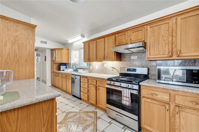 Detail Gallery Image 23 of 31 For 16875 Sausalito Dr, Whittier,  CA 90603 - 10 Beds | 2/8 Baths