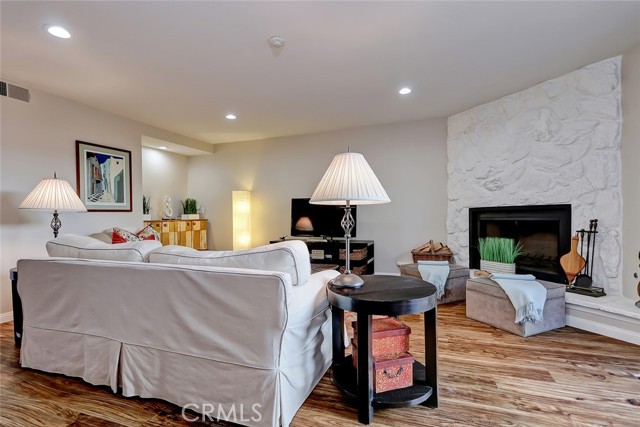 2615 Ruhland Avenue, Redondo Beach, California 90278, 2 Bedrooms Bedrooms, ,1 BathroomBathrooms,Residential,Sold,Ruhland,SB22198316
