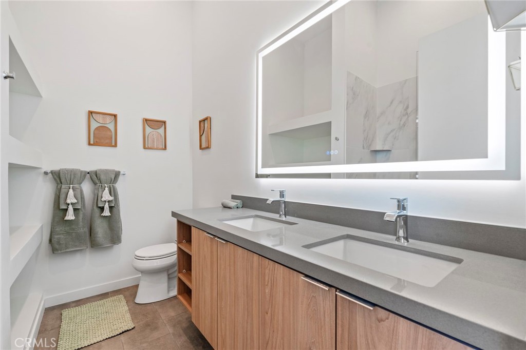 MLS #OC25274314 image #16