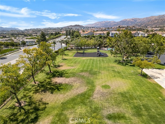 19900 Mariposa Creek Way Way, Porter Ranch CA: https://media.crmls.org/medias/0b4dd980-e9d8-4134-a097-d9268513343f.jpg