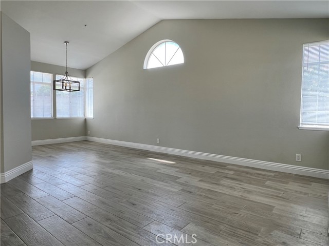Detail Gallery Image 3 of 22 For 13402 Crocker Ct, Fontana,  CA 92336 - 4 Beds | 3 Baths