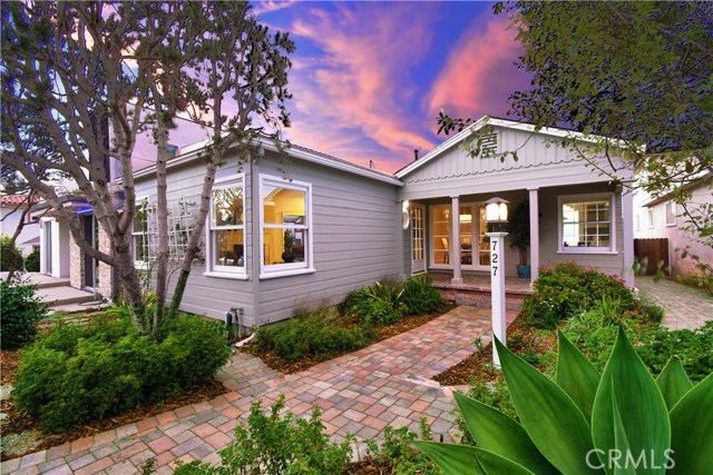 727 Avenue B, Redondo Beach, California 90277, 2 Bedrooms Bedrooms, ,1 BathroomBathrooms,Residential,Sold,Avenue B,SB20142924
