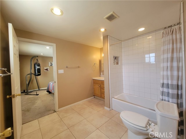 7161 N Atlantic Place, Long Beach CA: https://media.crmls.org/medias/0b4f0b4d-dbbd-478d-b71c-6c3ef23a6f69.jpg