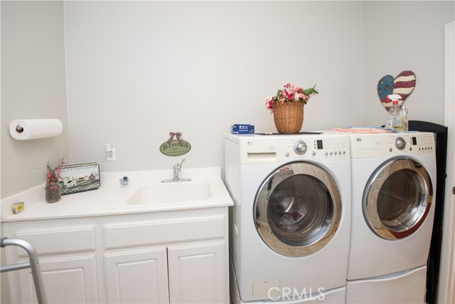 26112 Palm Breeze Lane, Menifee CA: https://media.crmls.org/medias/0b4f1969-43e8-49fc-88ae-49e785f4f5e8.jpg