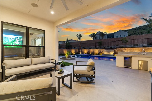 Detail Gallery Image 23 of 30 For 20531 W Overlook Ct, Porter Ranch,  CA 91326 - 5 Beds | 4/1 Baths