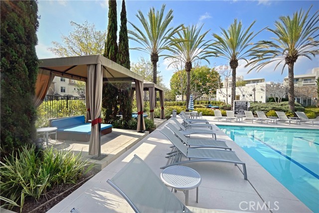 Detail Gallery Image 30 of 60 For 12921 Mission Avenue #102,  Hawthorne,  CA 90250 - 2 Beds | 2/1 Baths